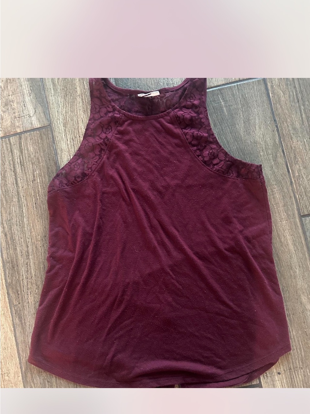 SO Women's Lace-Trim Sleeveless Tank Top - Burgundy